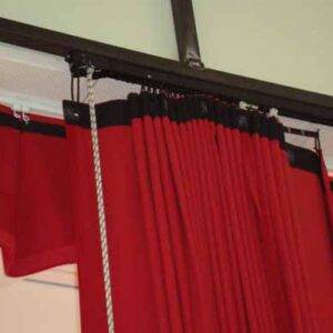 Cortina con Rieles para Telones